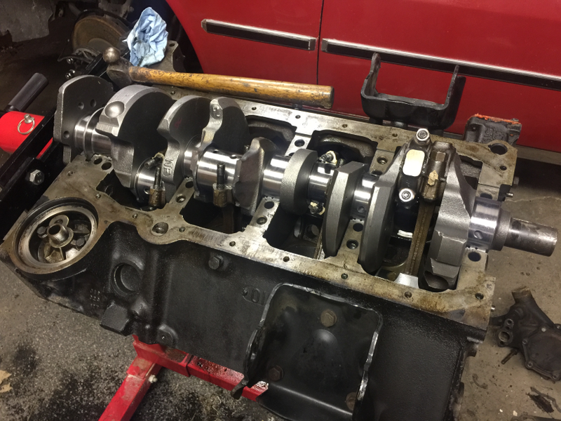 Illustration for article titled Jaguar XJ-S Part ???: Crank Dat (Chevy 350)